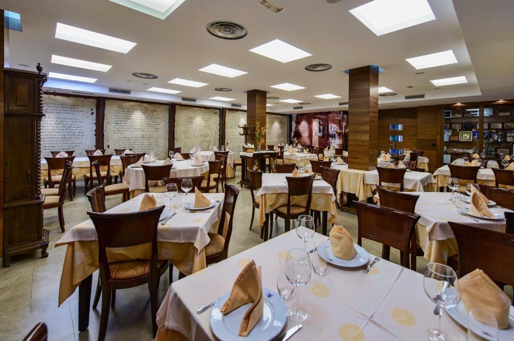 Hotel Restaurante La Peseta Astorga Exteriér fotografie